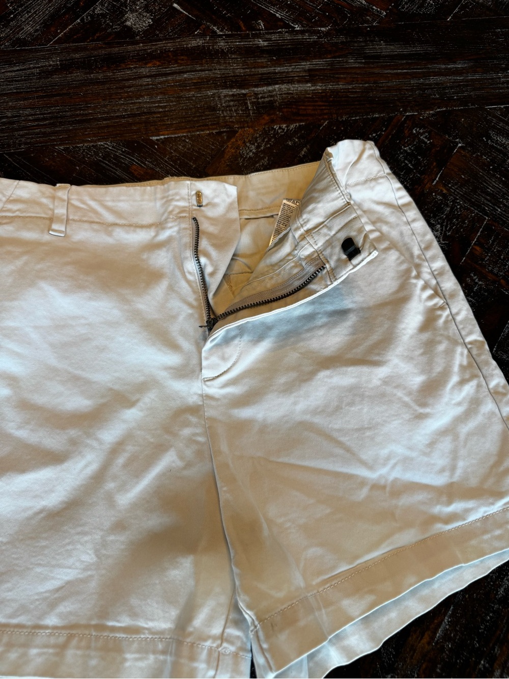 Banana Republic Women's Chino Bermuda Shorts in Cream - Picture 4 of 10